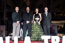 左からレオナルド・ディカプリオ、ベニチオ・デル・トロ、チェイス・インフィニティ、ポール・トーマス・アンダーソン