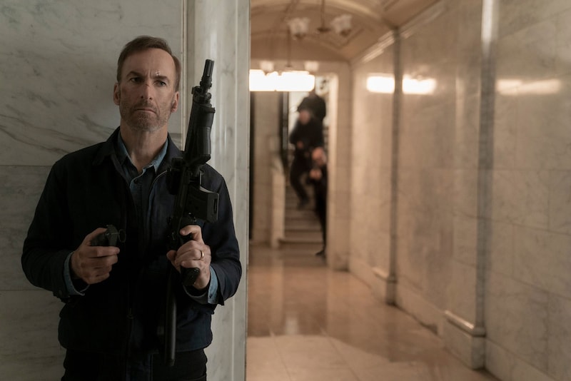 「Mr.ノーバディ」場面写真 ©2020 Universal Studios. ALL RIGHTS RESERVED.