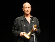 山形国際ドキュメンタリー映画祭2025表彰式に出席した、「ダイレクト・アクション」の監督ベン・ラッセル