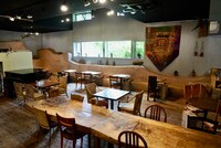 「富士山と、コーヒーと、しあわせの数式」で拓磨と恋人・紗季がデートをするカフェのロケ地。東京・国分寺市の「カフェスロー」