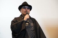 劇場版「牙狼＜GARO＞TAIGA」初日舞台挨拶に登壇した雨宮慶太