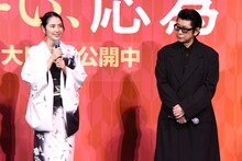 左から長澤まさみ、永瀬正敏