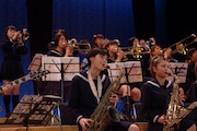 「スウィングガールズ」場面写真 ©2004 フジテレビジョン / アルタミラピクチャーズ / 東宝 / 電通