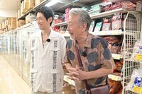 「じゅん散歩 祝 10周年」より、ディーン・フジオカ（左）と高田純次（右）