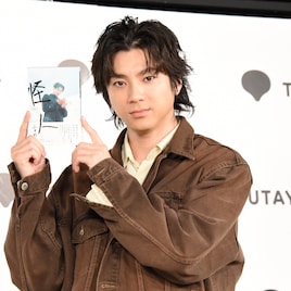 山田裕貴は全力で挑戦する俳優、書籍「怪人」会見でストイックな思い明かす