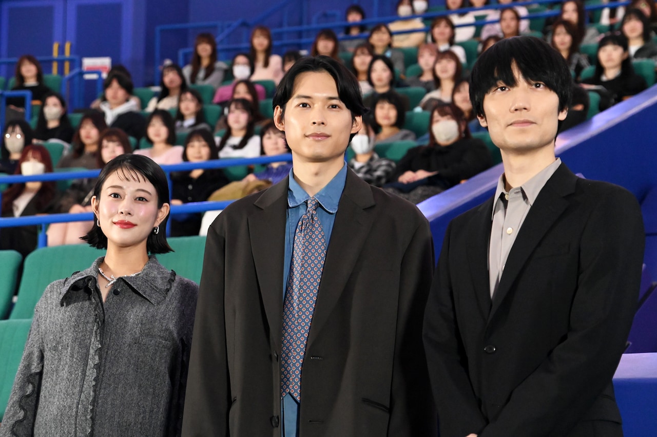 映画「秒速5センチメートル」大ヒット御礼プラネタリウムイベントの様子。左から高畑充希、松村北斗（SixTONES）、奥山由之