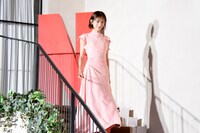 中村ゆりがイベントに登場する様子