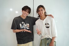 ドラマ「仮面の忍者 赤影」の主演・佐藤大樹（左）と髙橋慧斗（右）