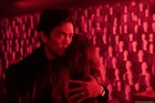 ブラムハウス製作のスリラー「アフレイド」12月公開、家庭用AIによる恐怖描く