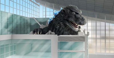 羽田空港第3ターミナル出発ロビー「ゴジラモニュメント」完成イメージパース図。全長約40m、高さ約9mの超巨大ゴジラが3階出発ロビーで旅人を出迎える