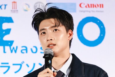 「（LOVE SONG）」バンコクプレミアに登壇したミーン・ピーラウィット・アッタチットサターポーン