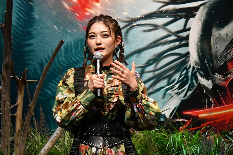 映画「プレデター：バッドランド」サバイバルイベントに登壇した井上咲楽