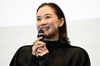「ミーツ・ザ・ワールド」公開記念舞台挨拶に登壇した蒼井優。松居大悟とタッグを組むのは、2016年公開の「アズミ・ハルコは行方不明」以来のこと