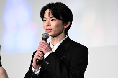映画「愚か者の身分」公開記念舞台挨に登壇した林裕太