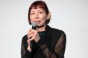 映画「愚か者の身分」公開記念舞台挨に登壇した永田琴