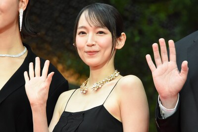 第38回東京国際映画祭のレッドカーペットイベントに参加した吉岡里帆は「日本人として台湾映画に出させていただきました」「最後まで飽きることなく観ていただける作品です」と笑顔でアピールした