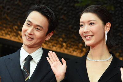 第38回東京国際映画祭のレッドカーペットイベントの様子。左からリウ・グァンティン（劉冠廷）、ジェニファー・ユー（余香凝）
