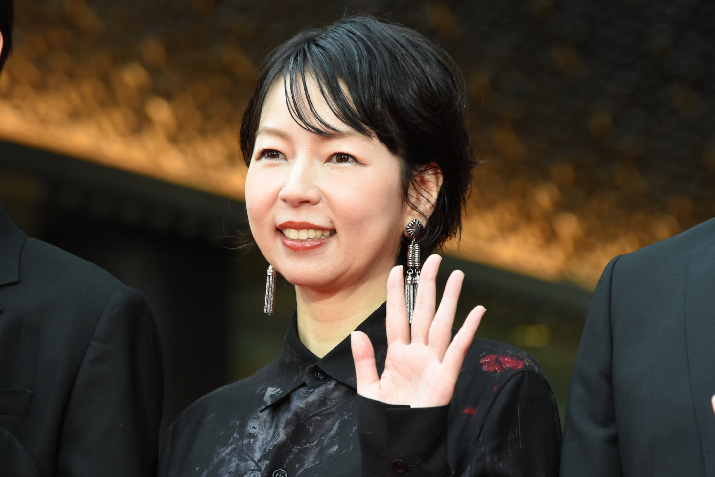 第38回東京国際映画祭のレッドカーペットイベントに参加した菜葉菜