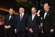 第38回東京国際映画祭のレッドカーペットイベントに参加したポール・シュナイダー（左から2番目）