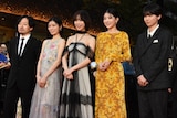 第38回東京国際映画祭のレッドカーペットイベントの様子。左から児山隆、吉田美月喜、南沙良、出口夏希、羽村仁成