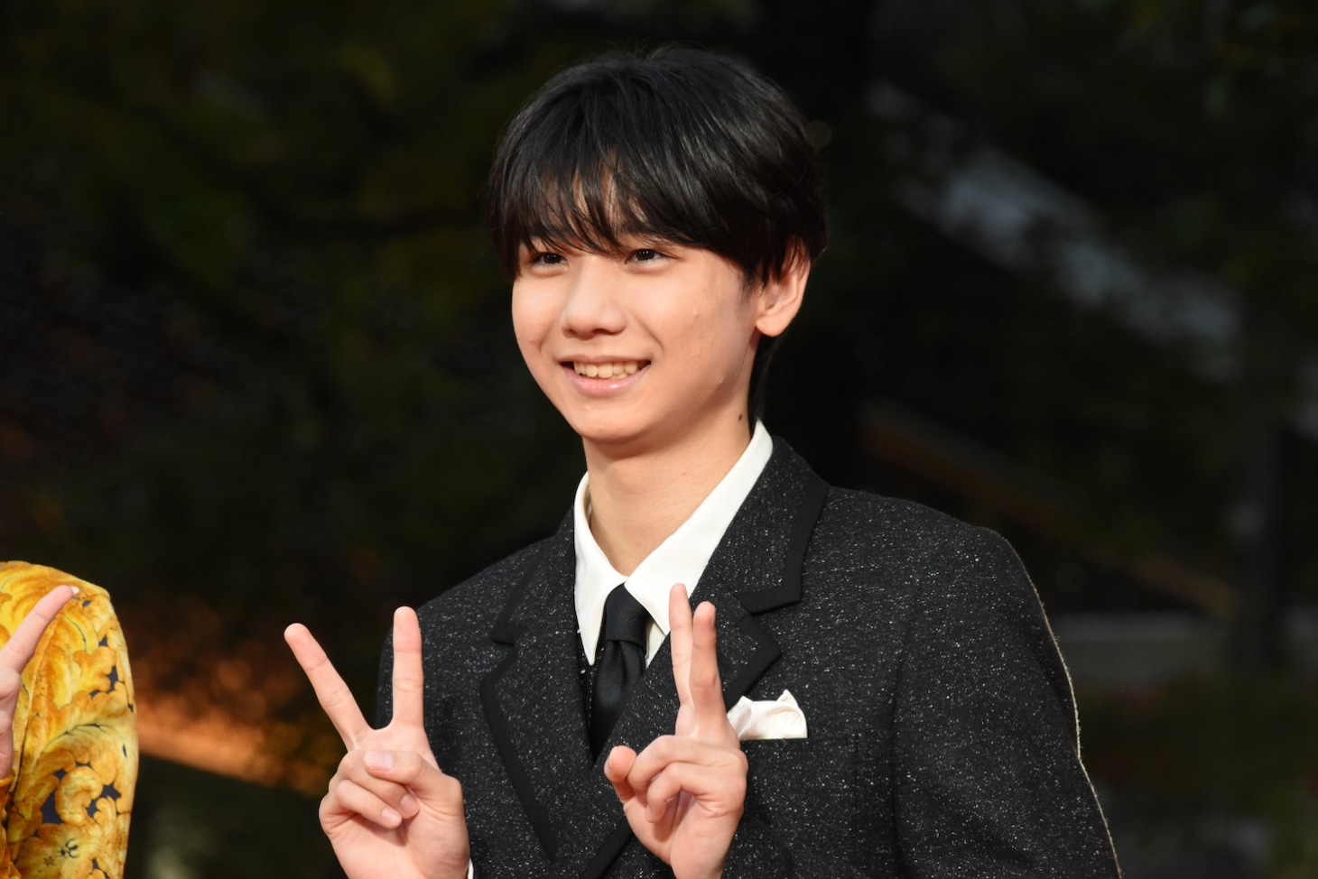 第38回東京国際映画祭のレッドカーペットイベントに参加した羽村仁成