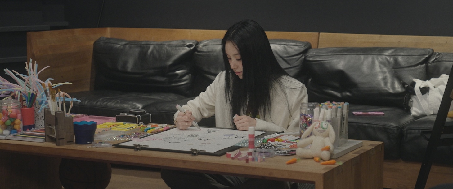 「ONE IN A MILL10N」シーンカット