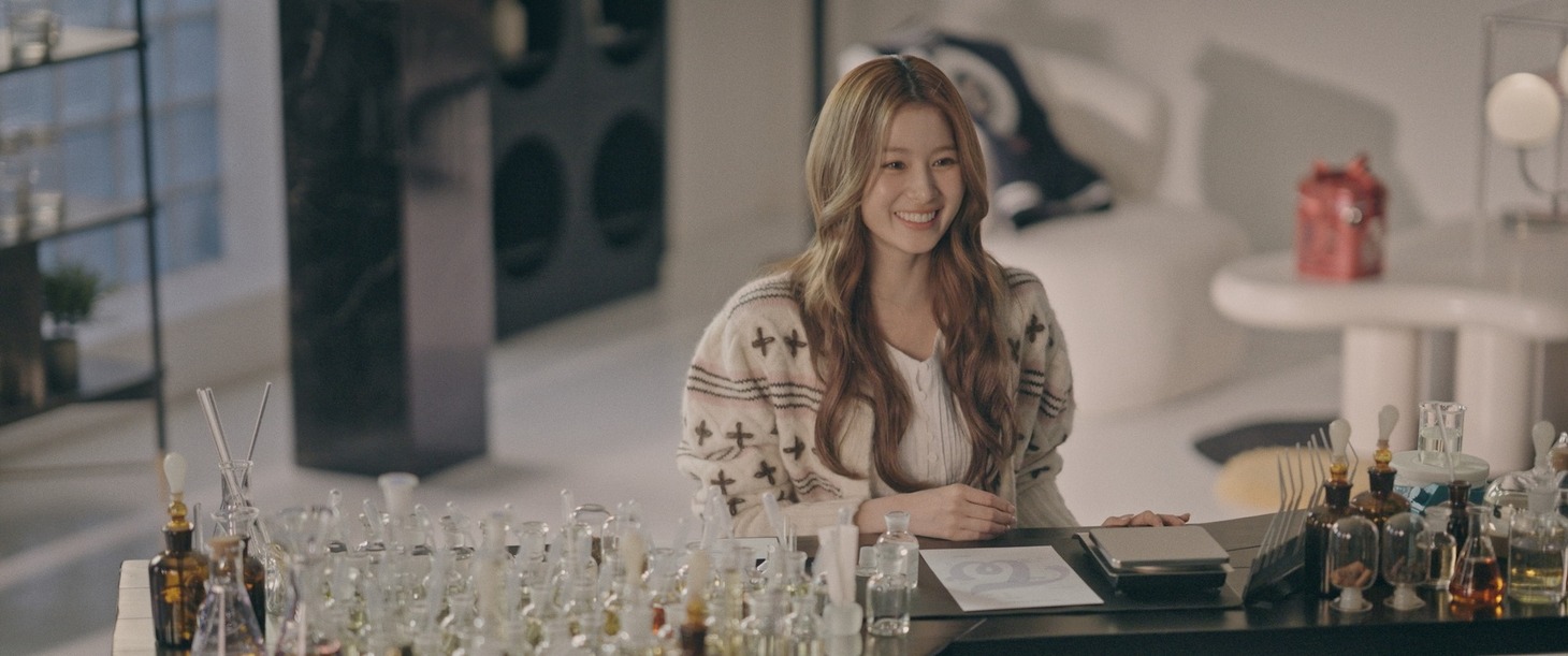 「ONE IN A MILL10N」シーンカット