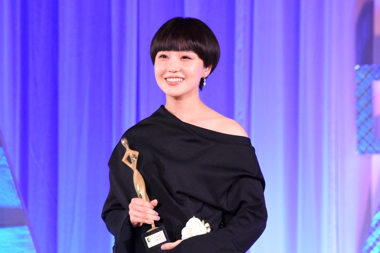 【東京ドラマアウォード】主演女優賞は「東京サラダボウル」の奈緒、「素直に生きていきたい」