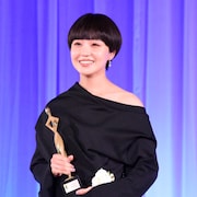 【東京ドラマアウォード】主演女優賞は「東京サラダボウル」の奈緒、「素直に生きていきたい」