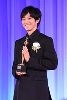 東京ドラマアウォード2025で主演男優賞を受賞した日曜劇場「御上先生」の松坂桃李