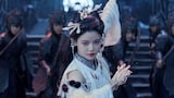 妖艶な暗域聖女・暮懸鈴。演じたのはSNH48出身で、中国ドラマ「長月輝伝～愛と救世の輪廻～」などで知られるスン・ジェンニー（孫珍妮）