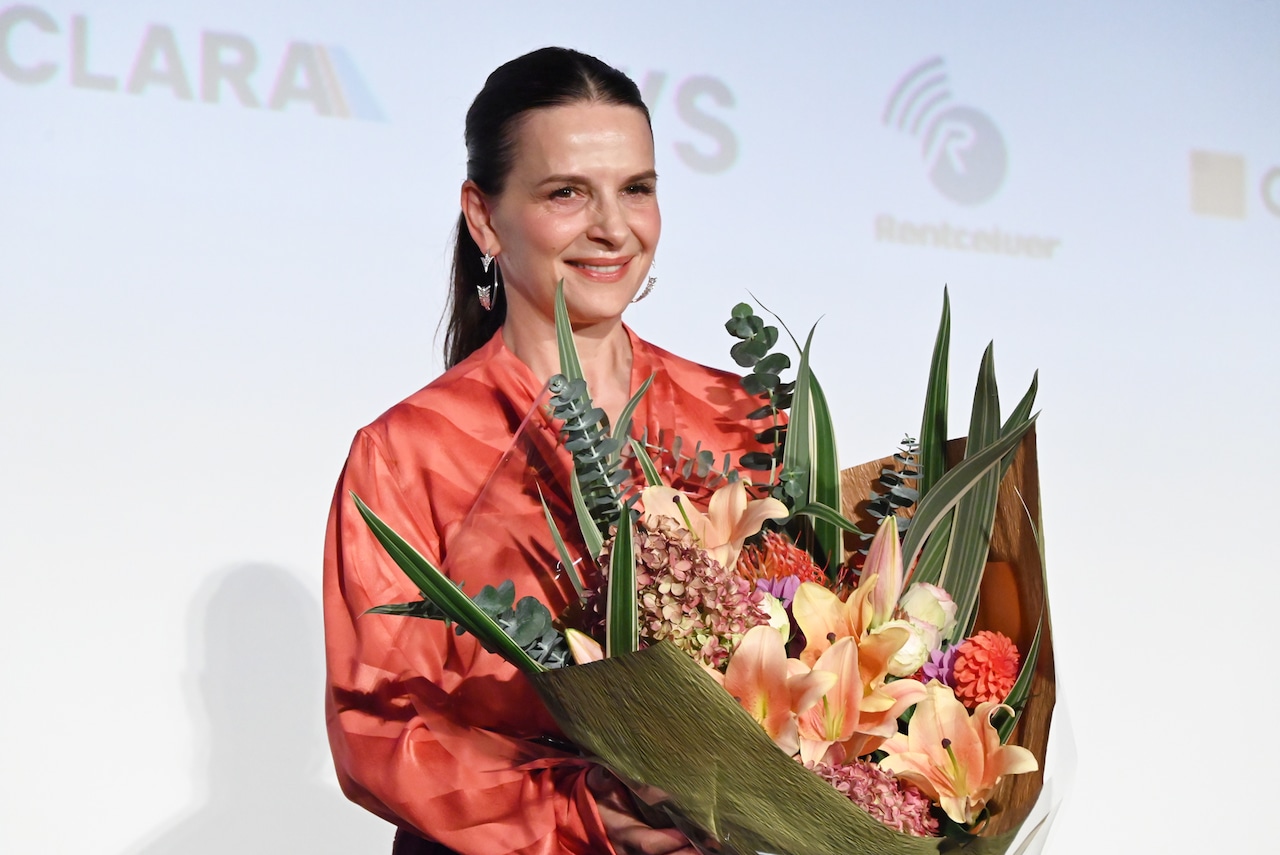 ジュリエット・ビノシュ、初監督のきっかけはロバート・レッドフォードの勧め