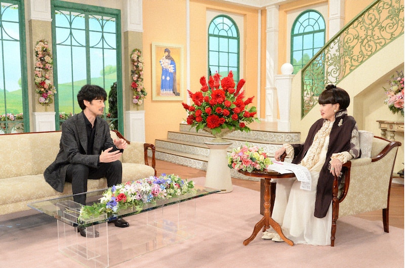 「徹子の部屋」より、竹野内豊(左)と黒柳徹子(右)