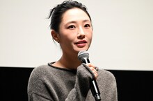 中国映画「春の木」（春树）ワールド・プレミアに登壇したバイ・バイホー（白百何）