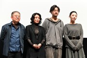 中国映画「春の木」(春树)ワールド・プレミアの様子。左からチャン・リュル(張律)、リウ・ダン(劉丹)、エリック・ワン / ワン・チュアンジュン(王伝君)、バイ・バイホー(白百何)