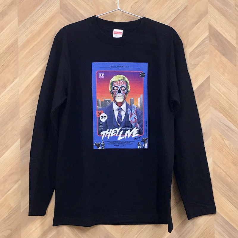 大島依提亜がデザインした「ゼイリブ」ロングTシャツ(税込5500円)