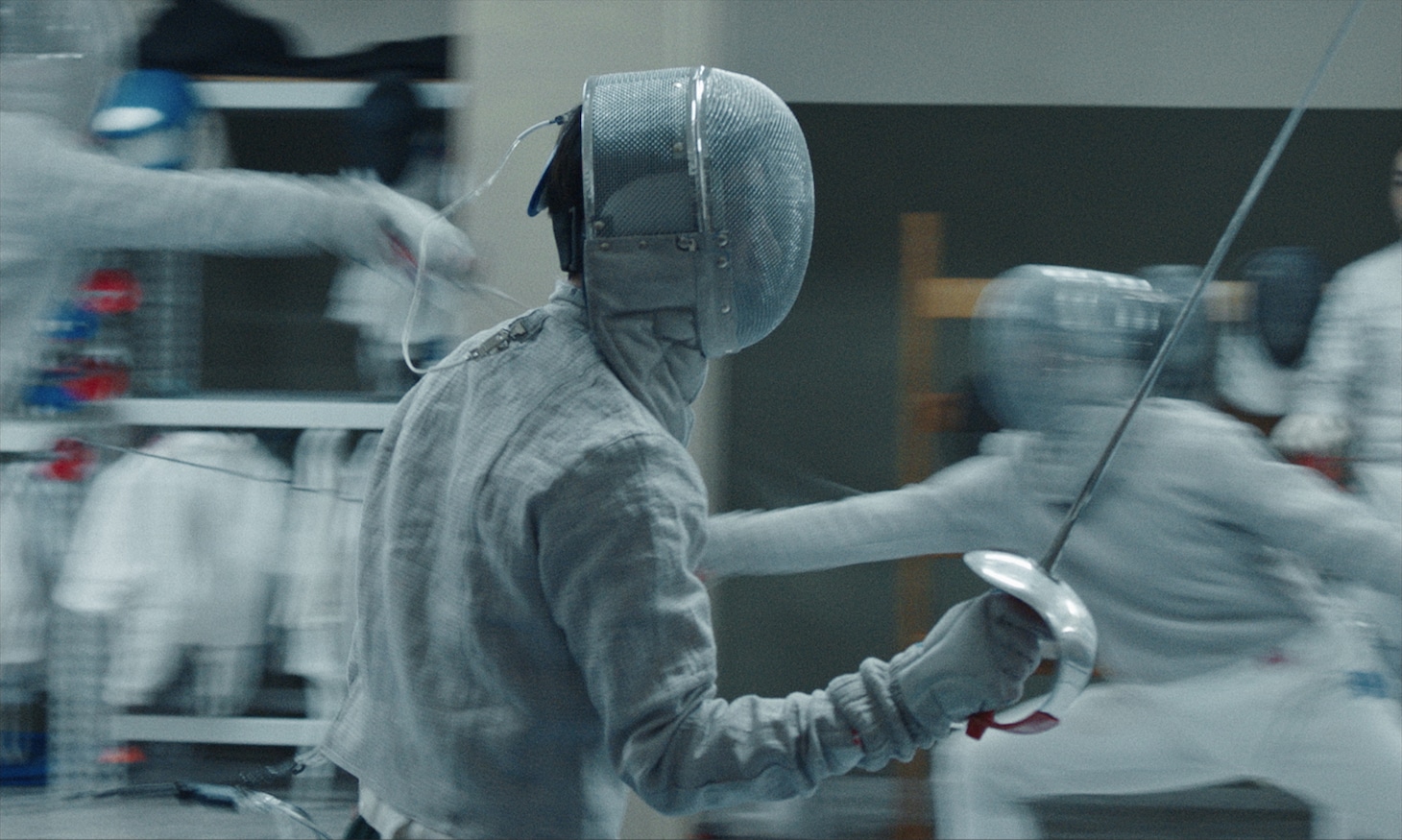 「ピアス 刺心」場面写真