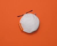 映画館のスクリーンを再利用したアパレルコレクション・SCRE:EN第3弾より、CINEMA POUCH / FILM（税込9200円）