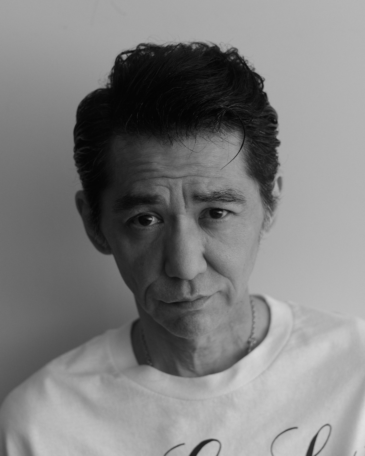 [Let's get Lost × weber] T shirt（Monochrome）税込1万7800円（撮影モデル：村上淳 / Photography : Yuki Kumagai）