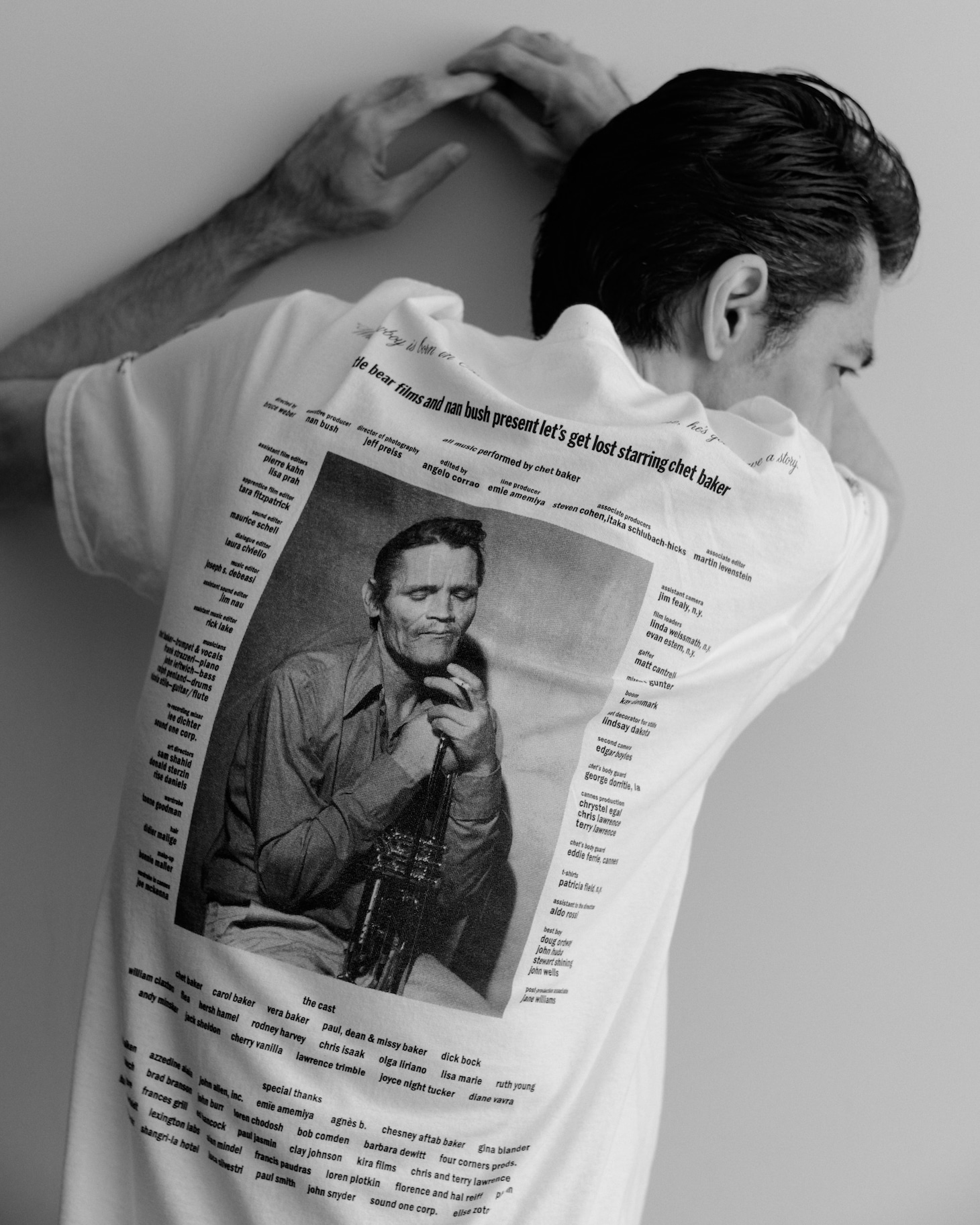 [Let's get Lost × weber] T shirt（Monochrome）税込1万7800円（撮影モデル：村上淳 / Photography : Yuki Kumagai）