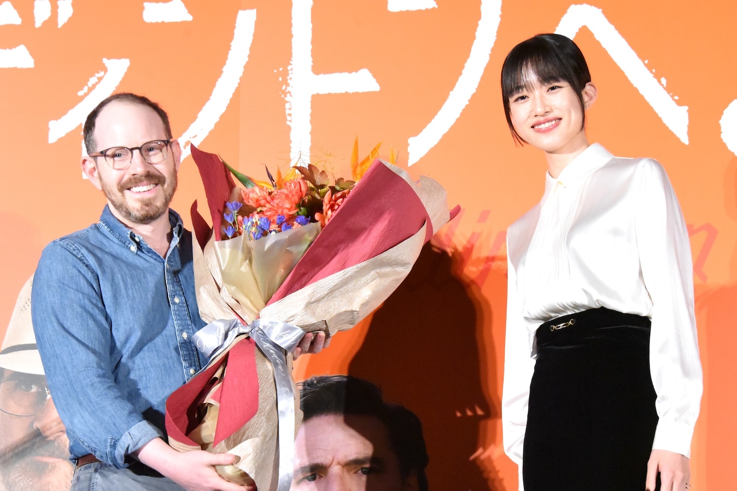 左からアリ・アスター、河合優実