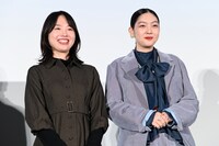 映画「白の花実」アジアン・プレミアの様子。左から坂本悠花里、美絽