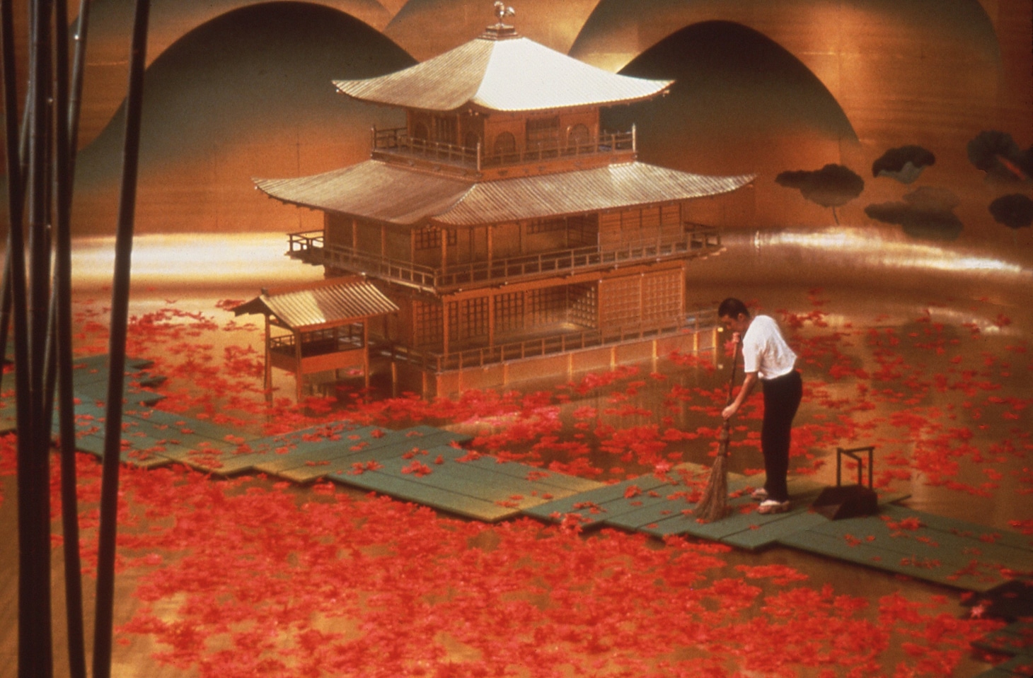 「MISHIMA」場面写真