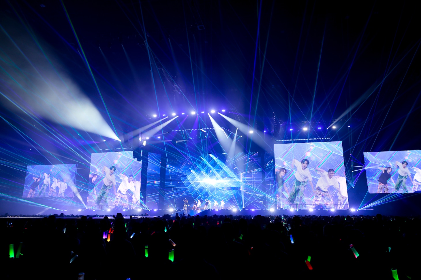 「超特急 The Movie RE:VE」新場面写真