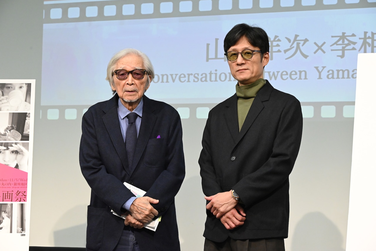 山田洋次（左）と李相日（右）は「国際交流基金×東京国際映画祭 co-present 交流ラウンジ」で対談した