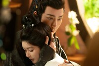 チャオ・ルースー×リウ・ユーニン共演の中国時代劇「紅き真珠の詩」DVD発売