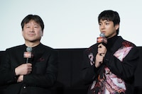 左から佐藤二朗、山田裕貴