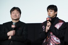 左から佐藤二朗、山田裕貴