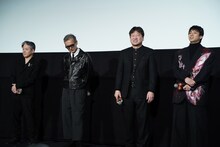 左から永井聡、渡部篤郎、佐藤二朗、山田裕貴