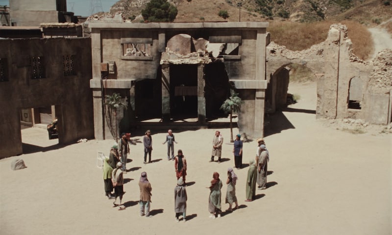 「アトロピア」場面写真